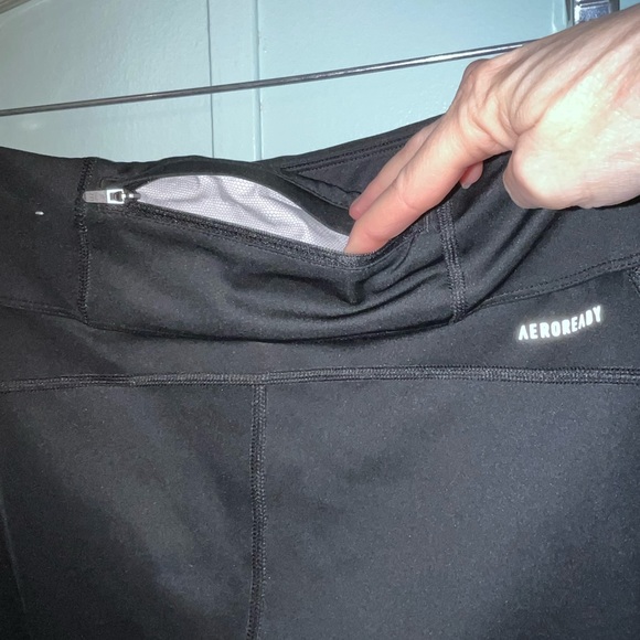 Adidas Aero Ready Capri Size Medium Pockets Drawstring Waist Zipper Mesh - Picture 7 of 15